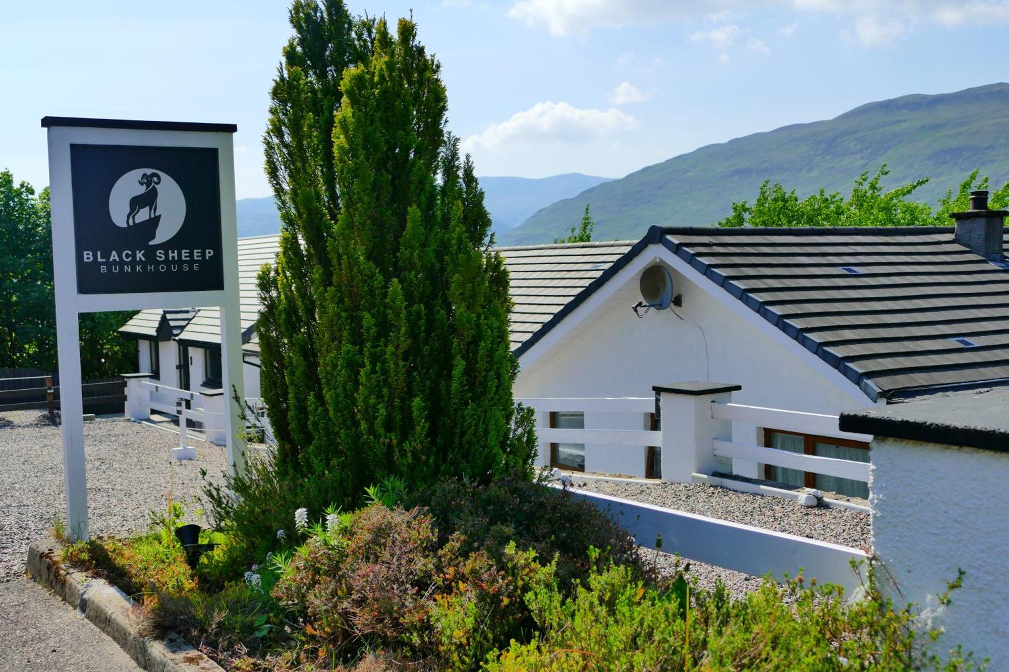 Black Sheep Bunkhouse Fort William Buitenkant foto